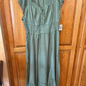 Old Navy Green Flutter Sleeve Maxi Dress